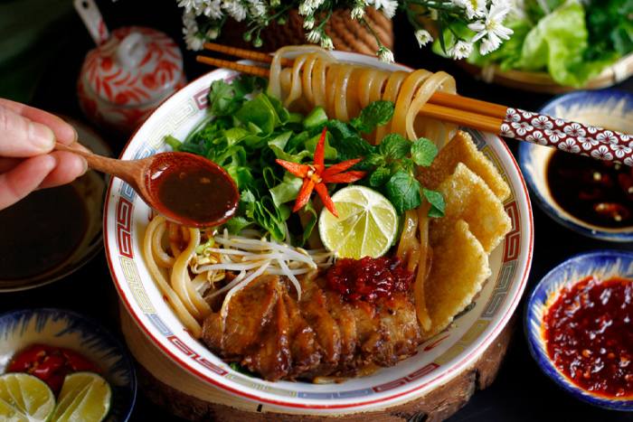 Cao lầu Dish